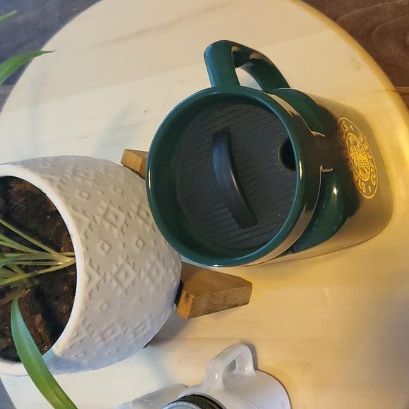 Green starbucks mug - Picture 2 of 4